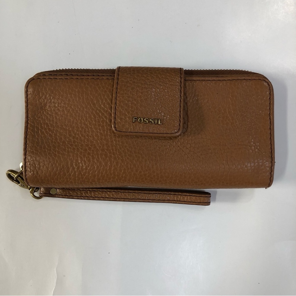 Fossil Madison Zip Clutch